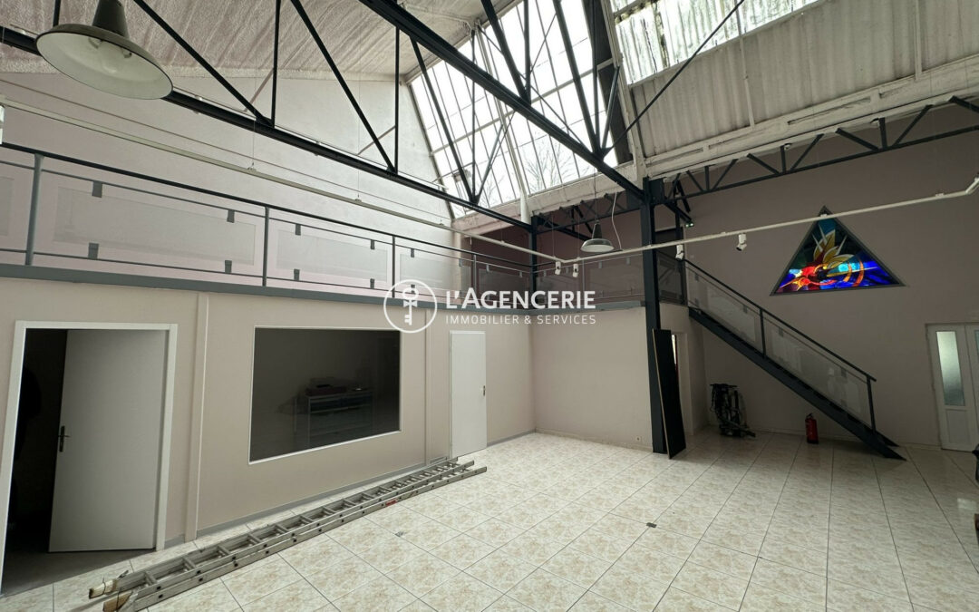 À LOUER – Local indépendant de 250 m² à Saint-Juéry
