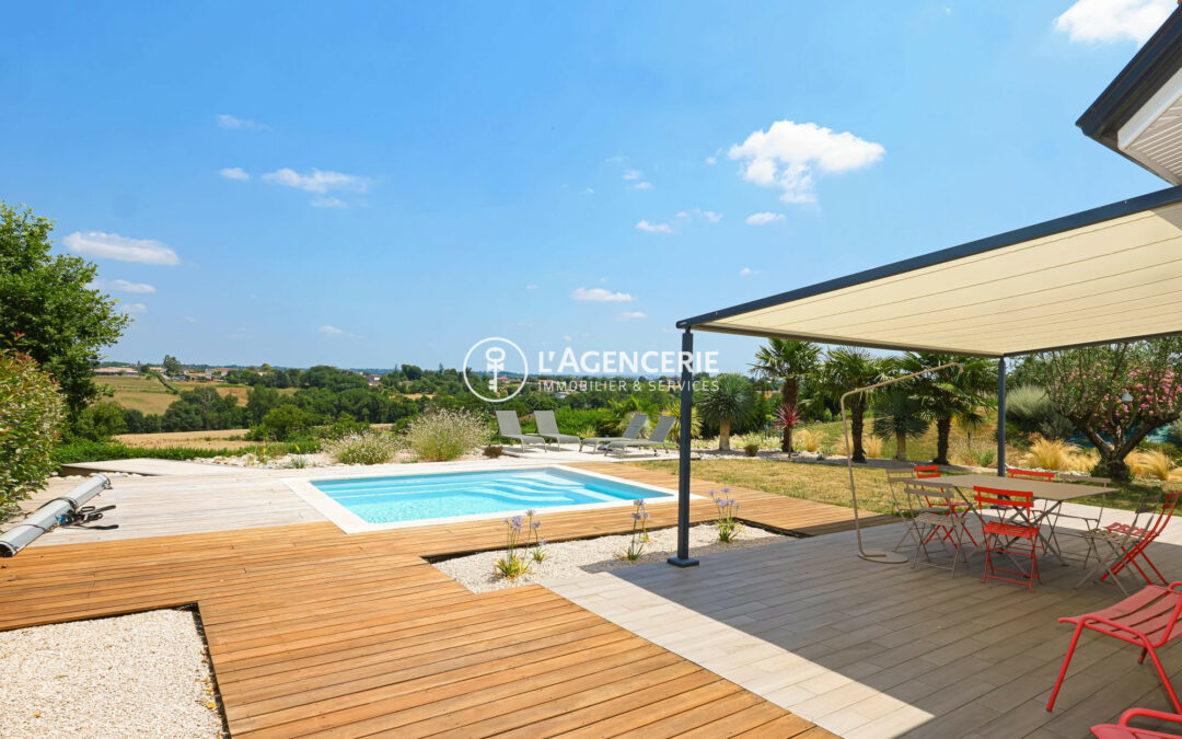 Villa de standing – Piscine et vue dégagée