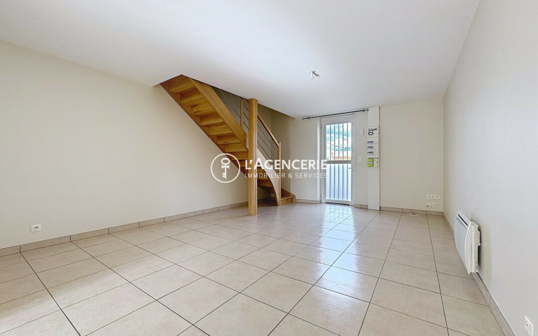 Appartement T2 duplex terrasse parking