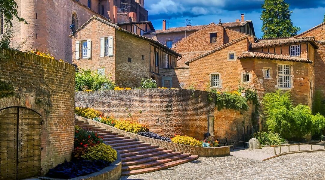 Vivre à Albi : 5 avantages incontournables de la Ville Rouge