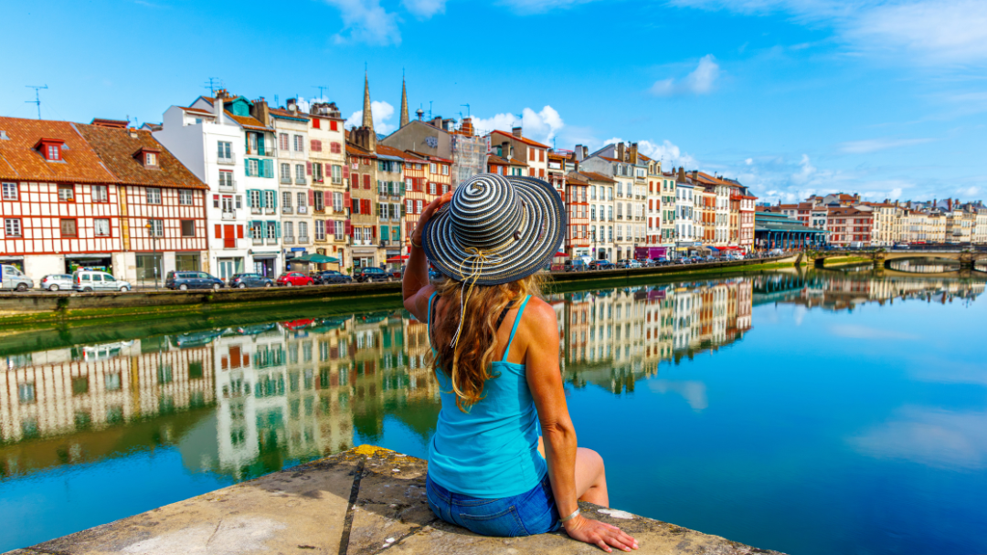 Quelles sont les aides disponibles au Pays basque pour rénover un logement ? Éléments de réponse avec L’Agencerie