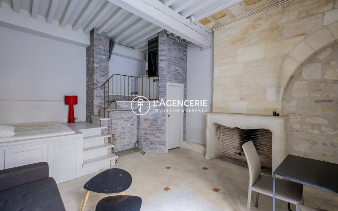 Studio meublé de 28m² avec terrasse – Cœur Chartrons