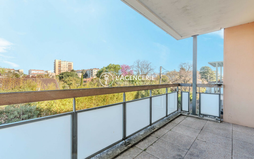 Quartier Guilhemery – Appartement T3 avec terrasse au calme